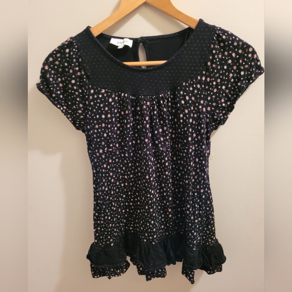 🌷2/$15 Papaya womans short sleeve blouse. Size 12 (fits small)
